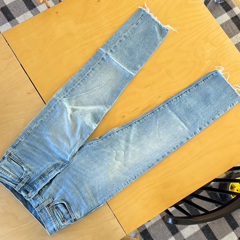 Levi’s size 25 light blue